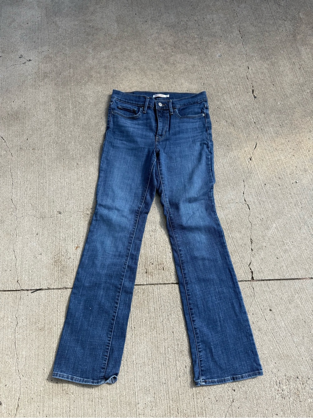 Women's Levi 315 Shaping Bootcut Jeans Size 29